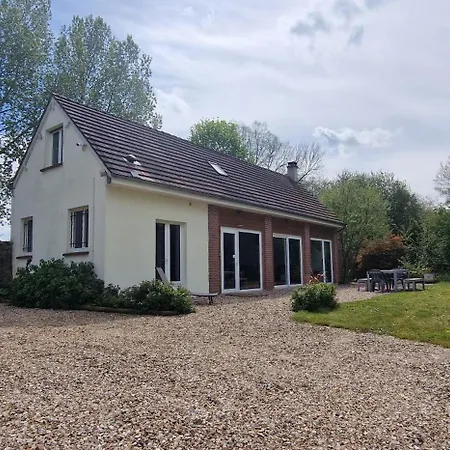 Holiday home La Maison Au Bord De L'eau Liancourt-Saint-Pierre