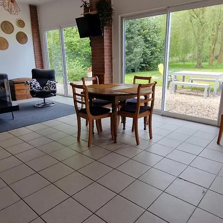 La Maison Au Bord De L'eau *